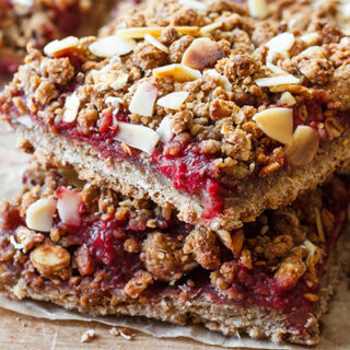 Low Sodium Strawberry and Oats Bars